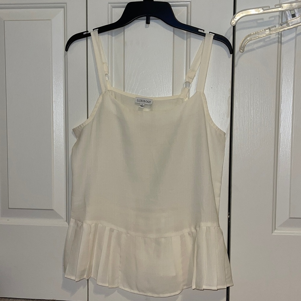 Luxology Cream Flowy Tank Top✨